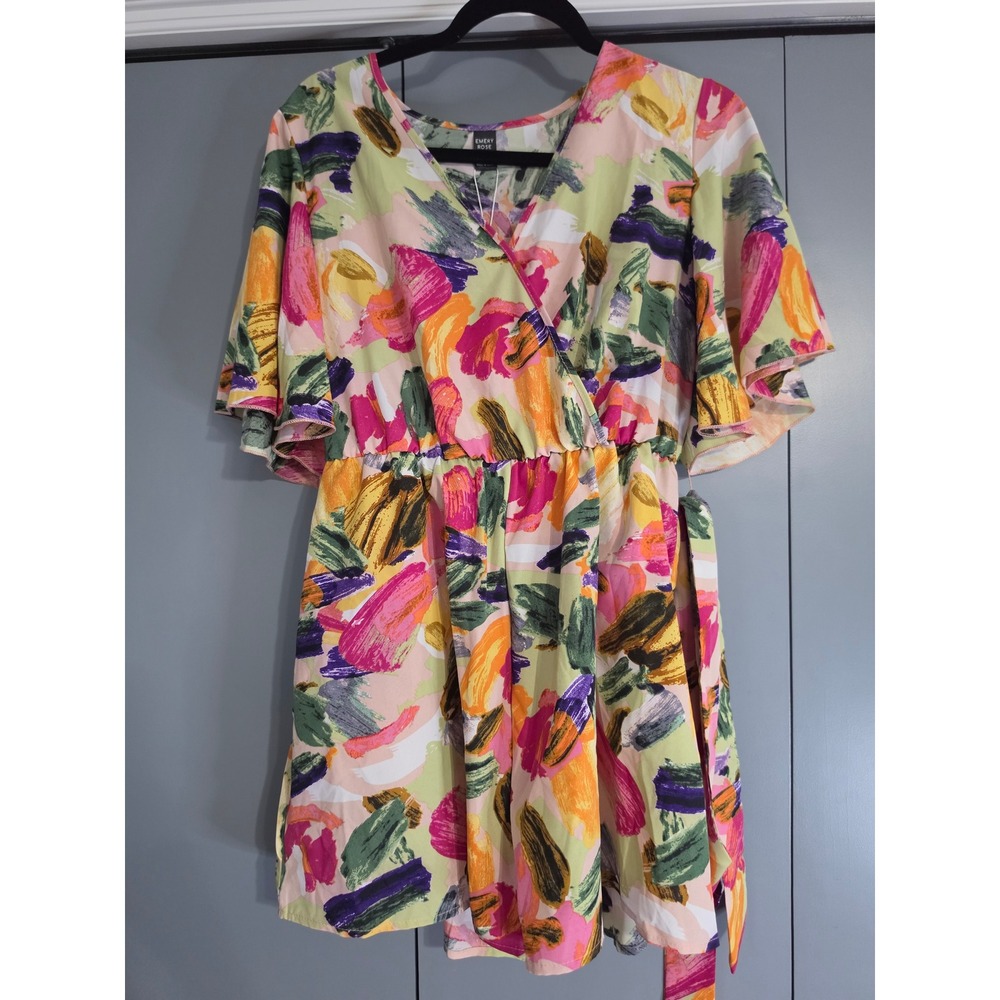 NWT Emery Rose Romper Size M Abstract Print Wrap V-Neck Flutter Sleeves